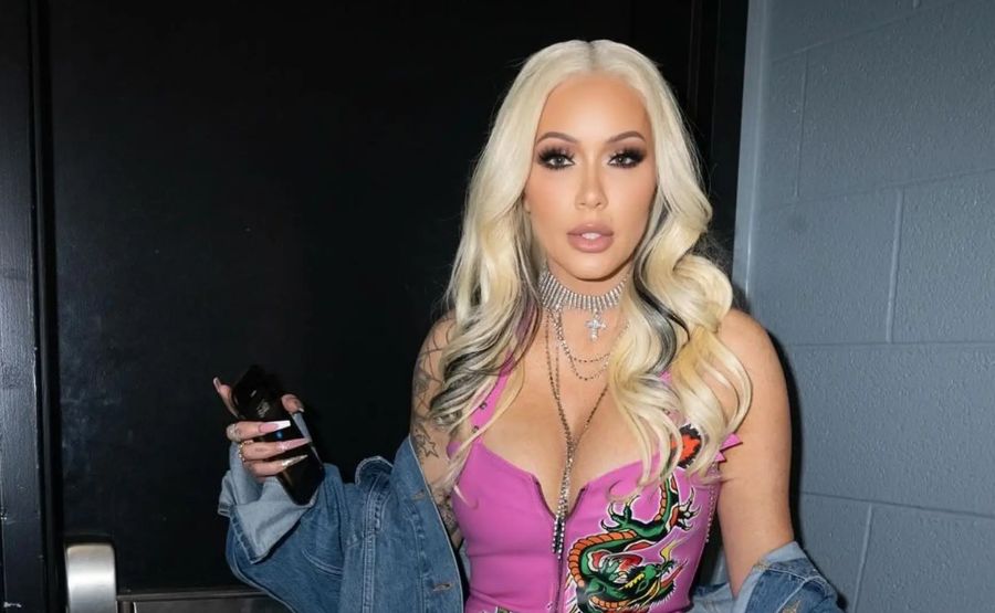 Bunnie XO Age: She's 46, a New York Times Bestseller, Newly Divorced, and Still Having a Baby